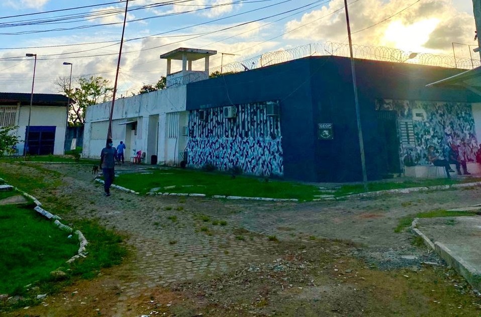 Foto de área do presídio Ariston Cardoso, em Ilhéus.
